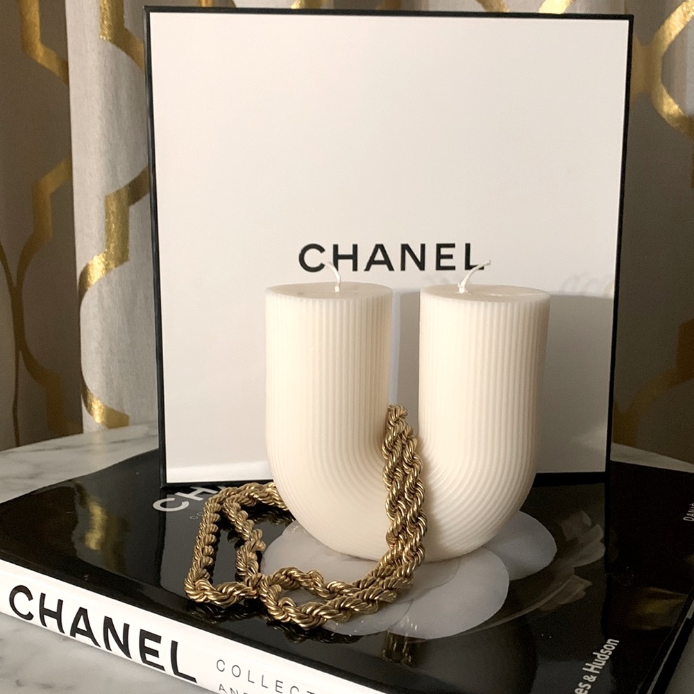 Ribbed U Aesthetic Candle (Unscented)